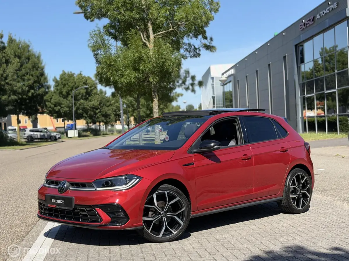 1.0 TSI DSG 3x R-Line PANO IQ CAMERA KEYLESS