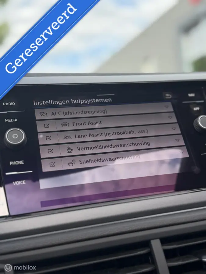 1.0 TSI DSG 3x R-Line PANO IQ CAMERA KEYLESS