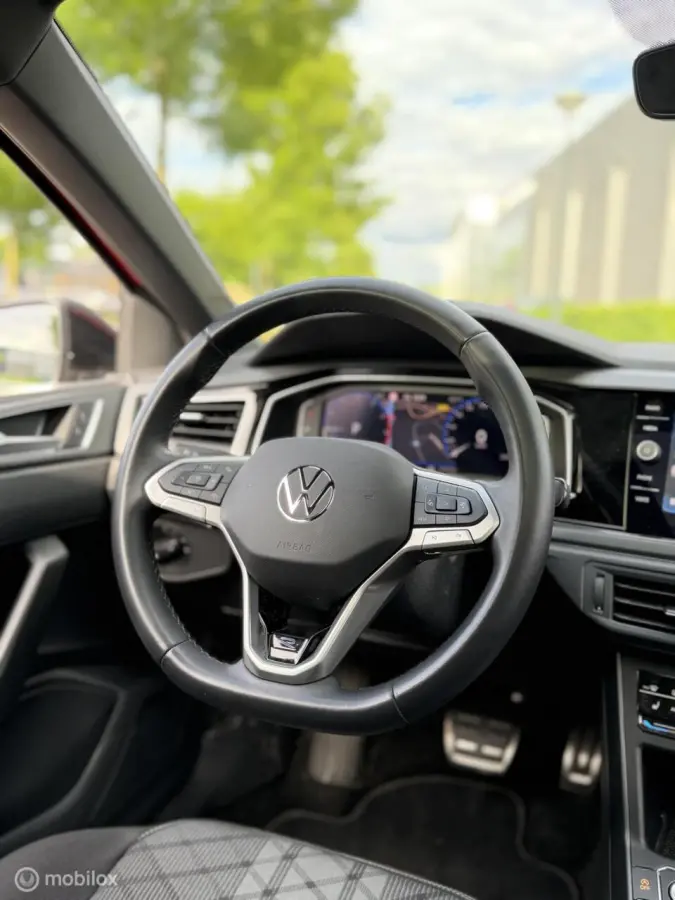 1.0 TSI DSG 3x R-Line PANO IQ CAMERA KEYLESS
