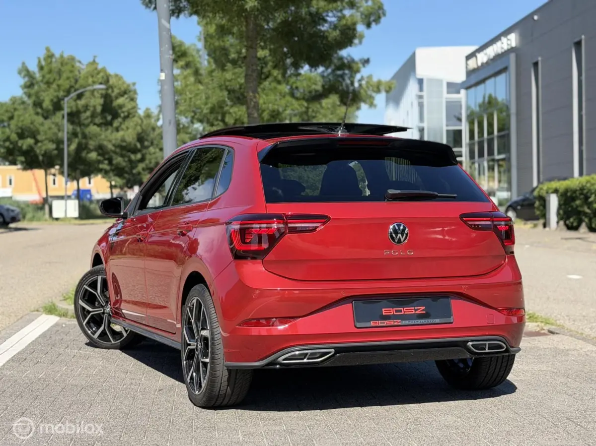 1.0 TSI DSG 3x R-Line PANO IQ CAMERA KEYLESS