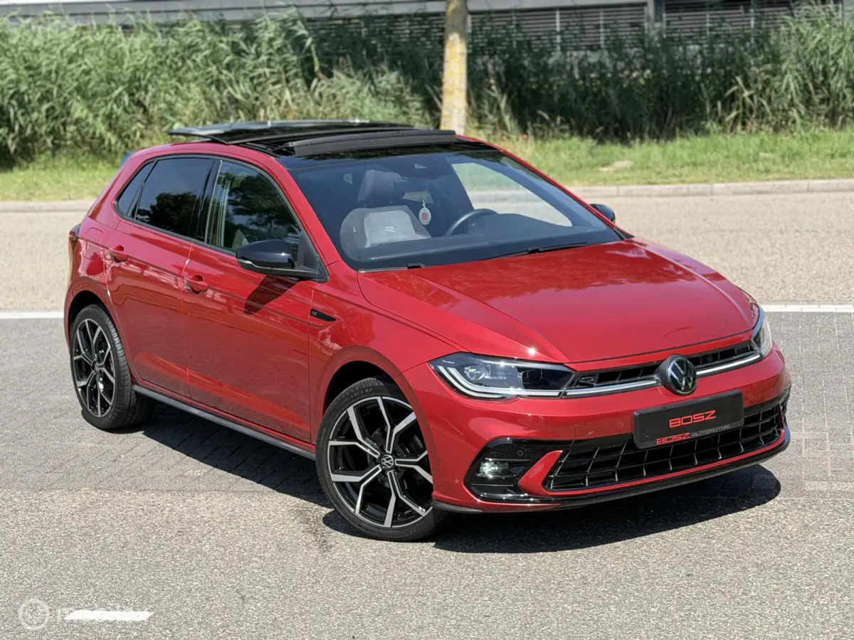 1.0 TSI DSG 3x R-Line PANO IQ CAMERA KEYLESS