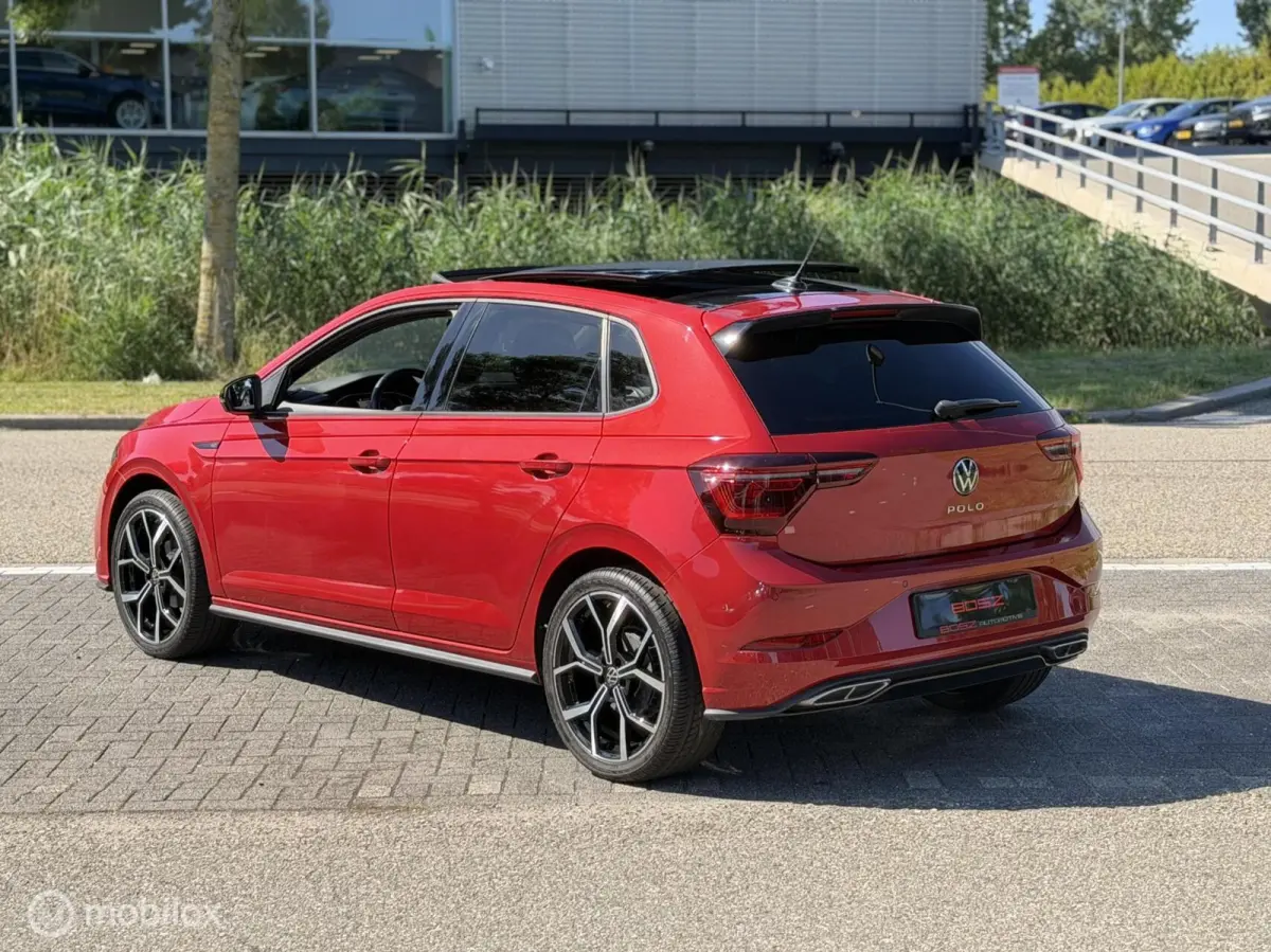 1.0 TSI DSG 3x R-Line PANO IQ CAMERA KEYLESS
