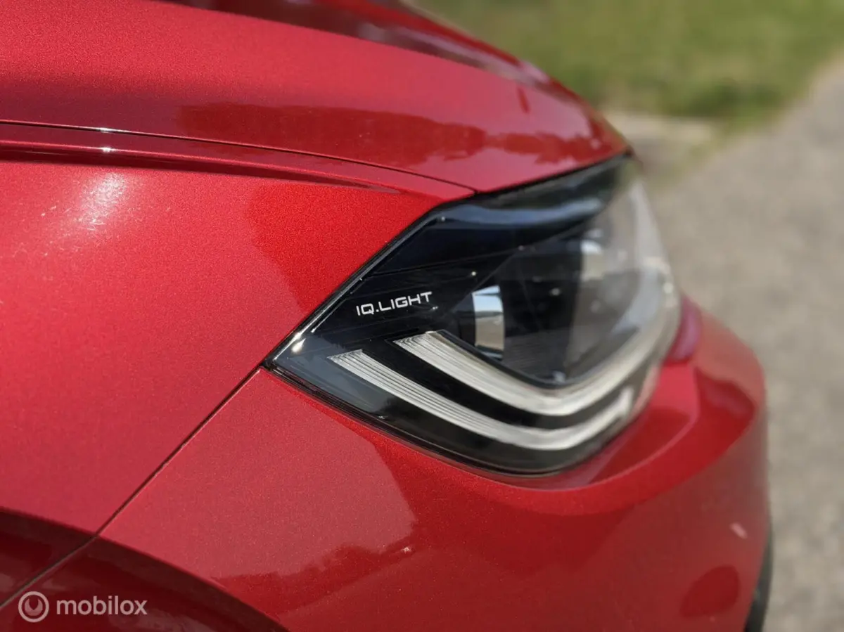 1.0 TSI DSG 3x R-Line PANO IQ CAMERA KEYLESS