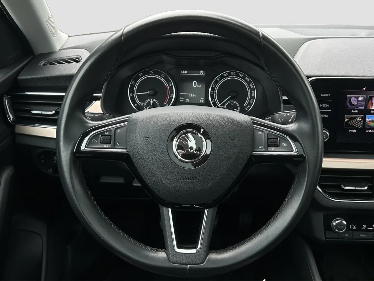 1.0 TSI 115pk First Edition | Panoramadak | Full LED | Cruise Control | Apple Carplay