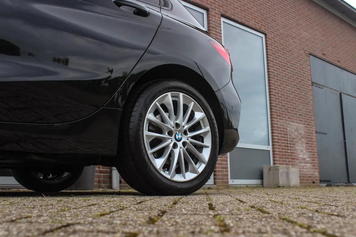 118i | Sport Line | 1e eigenaar | NL auto | Active Guard Plus | Stoelverwarming | Sportstoelen | LED | Sportstuur | Cruise control | Climate control | DAB | Park Assistant