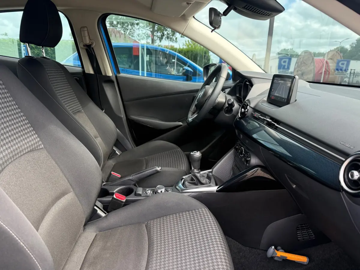 1.5 Skyactiv-G Dynamic+ - Navi - Airco - Parkeerhulp - Org.NL