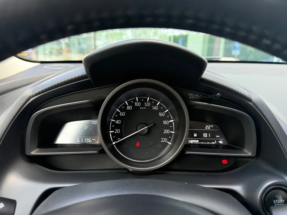 1.5 Skyactiv-G Dynamic+ - Navi - Airco - Parkeerhulp - Org.NL