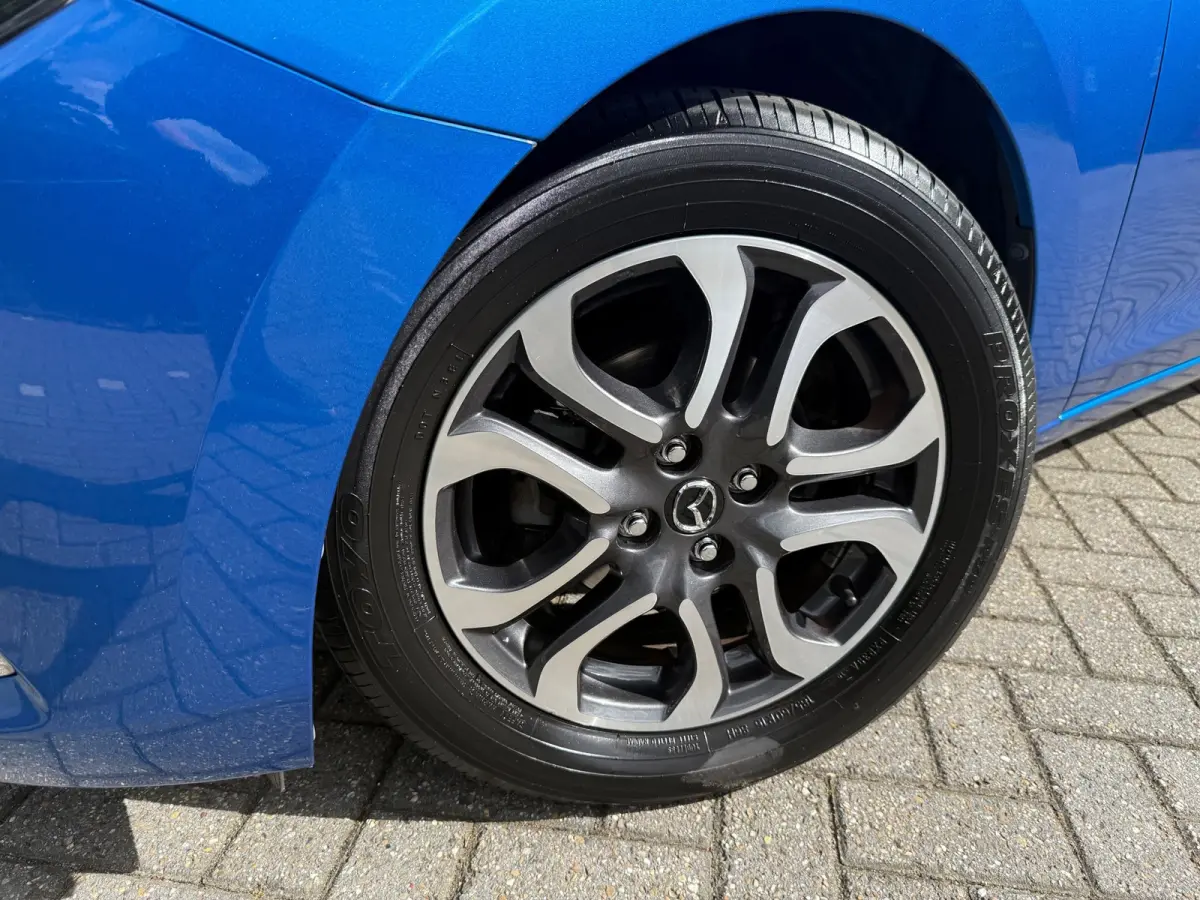 1.5 Skyactiv-G Dynamic+ - Navi - Airco - Parkeerhulp - Org.NL