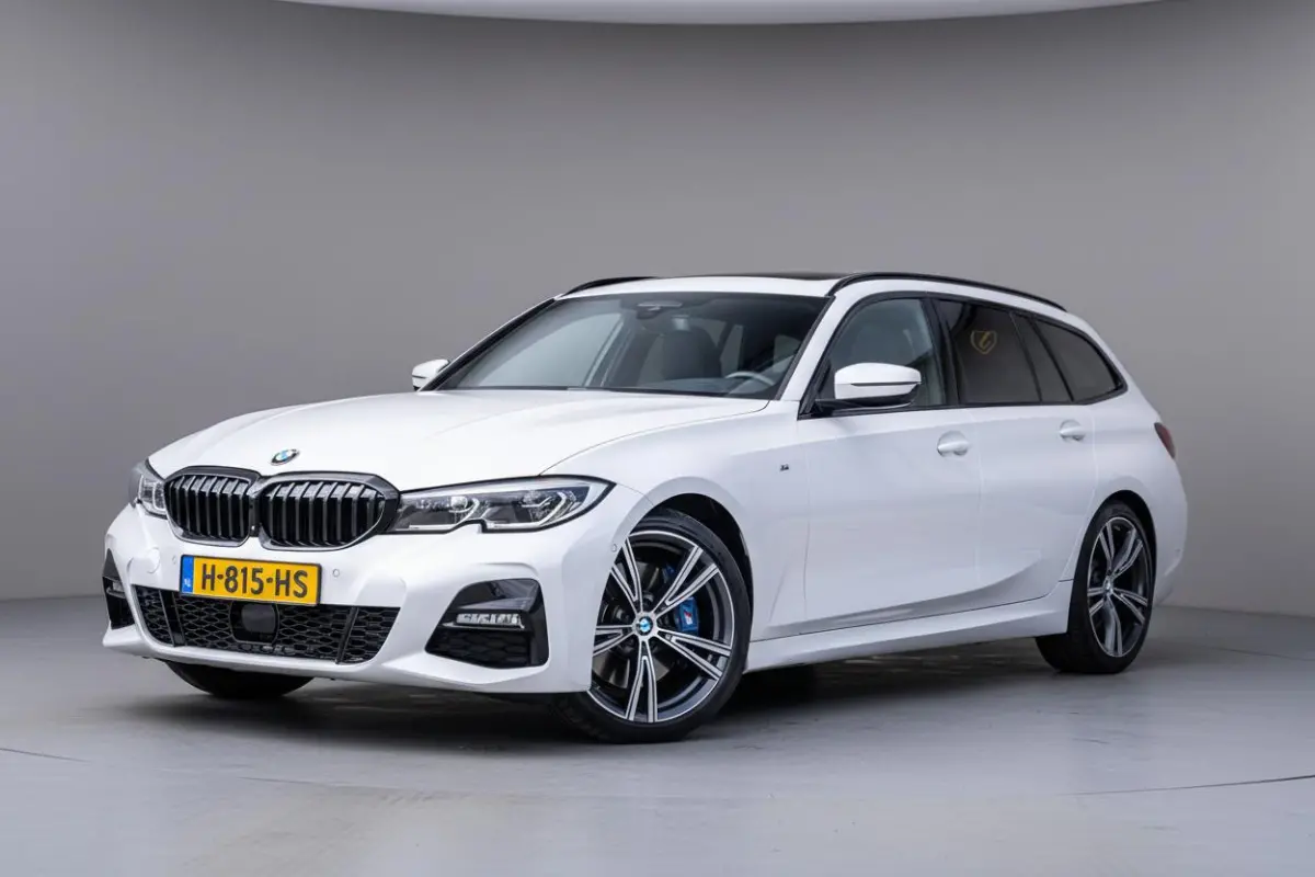330i 258pk M-Sport Org.NL|Pano|H/K|HuD|360°|Trekhaak|Memory|Laser|Carplay|Elek-A.klep|NAP