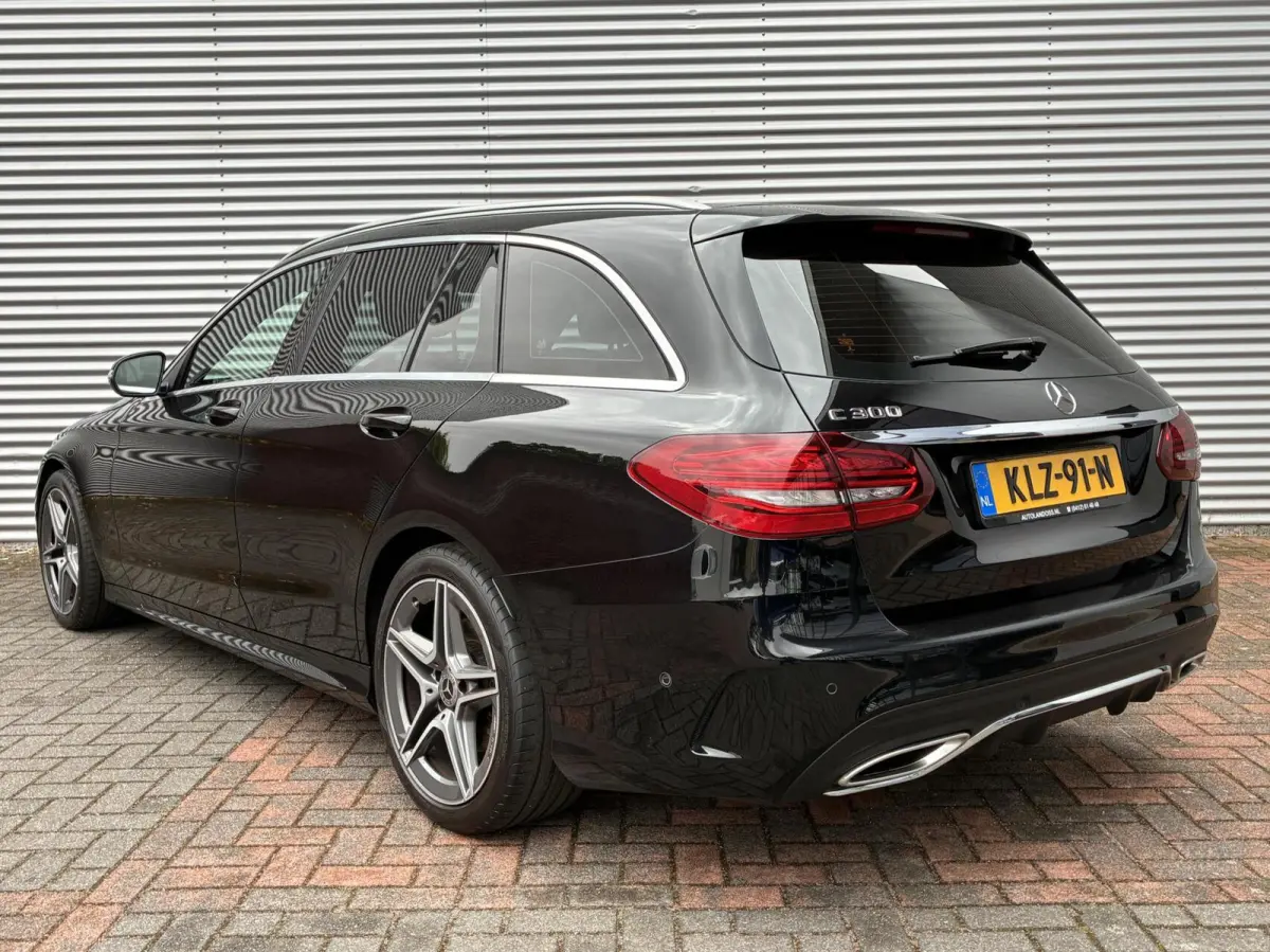 300 AMG CAMERA AUTOM CRUISE NAVI 18 FACELIFT MODEL EERSTE EIGENAAR
