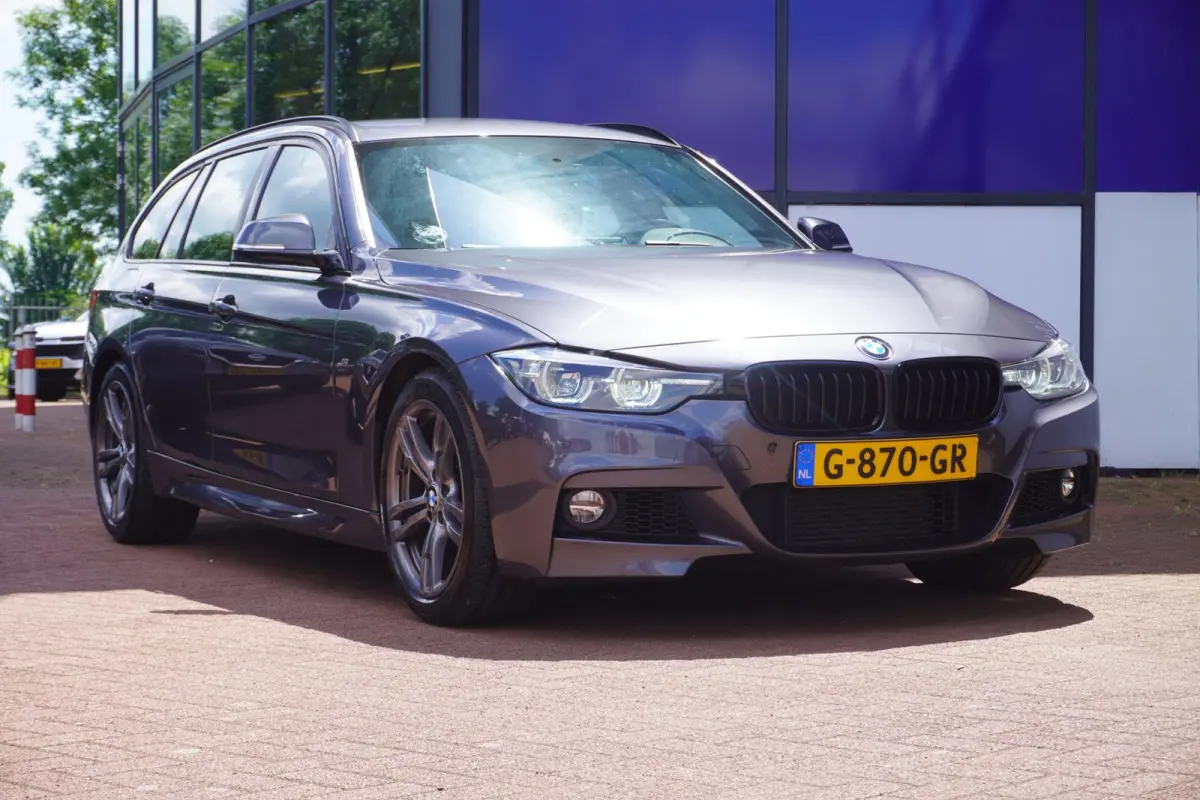 318i M Sport elek-Klep+Led+Volleder+navigatie+stoel-verw+Media-Pack+18"Lmv = ORIG/DEALER/NL !! OKT-2019
