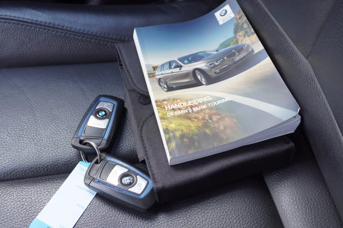 318i M Sport elek-Klep+Led+Volleder+navigatie+stoel-verw+Media-Pack+18"Lmv = ORIG/DEALER/NL !! OKT-2019