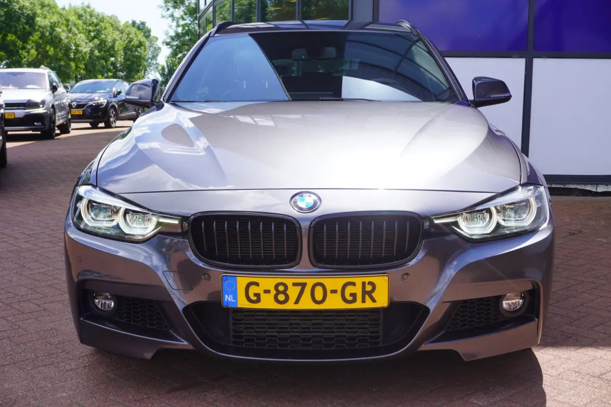 318i M Sport elek-Klep+Led+Volleder+navigatie+stoel-verw+Media-Pack+18"Lmv = ORIG/DEALER/NL !! OKT-2019