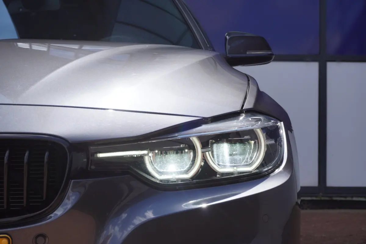 318i M Sport elek-Klep+Led+Volleder+navigatie+stoel-verw+Media-Pack+18"Lmv = ORIG/DEALER/NL !! OKT-2019