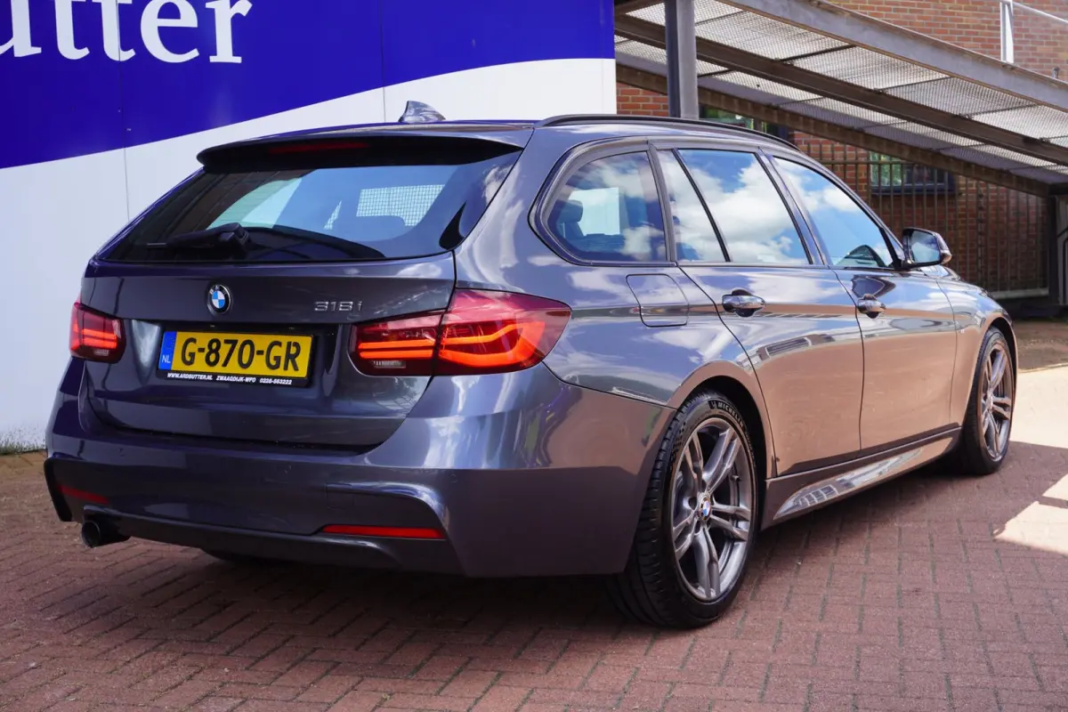 318i M Sport elek-Klep+Led+Volleder+navigatie+stoel-verw+Media-Pack+18"Lmv = ORIG/DEALER/NL !! OKT-2019
