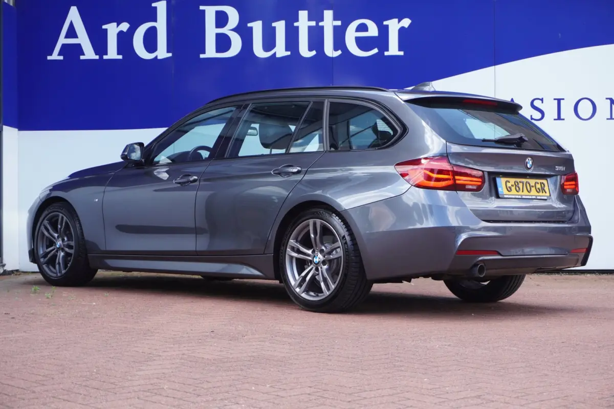 318i M Sport elek-Klep+Led+Volleder+navigatie+stoel-verw+Media-Pack+18"Lmv = ORIG/DEALER/NL !! OKT-2019