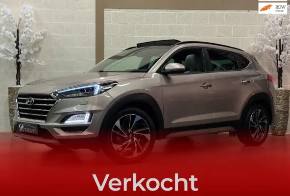 1.6 T-GDI Premium Plus / EXCLUSIVE LEDER / CARPLAY / PANO / 360 CAMERA / DODEHOEK / STOELVERKOELING + VERW /
