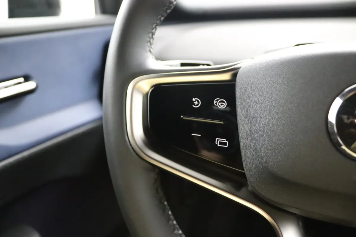 Single Motor Extended Range Plus 69 kWh | Leder | Harman/Kardon | Camera | Keyless | CarPlay/Android Auto | Adaptive Cruise | BLIS | Elektrische Achterklep