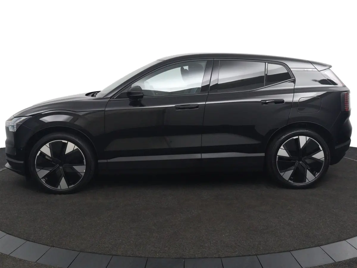 Twin Motor Performance Ultra 69 kWh | Panoramadak | Harman/Kardon | Elektrische Stoelen | Elektrische Achterklep | Keyless | 360 Camera | BLIS | Adaptive Cruise