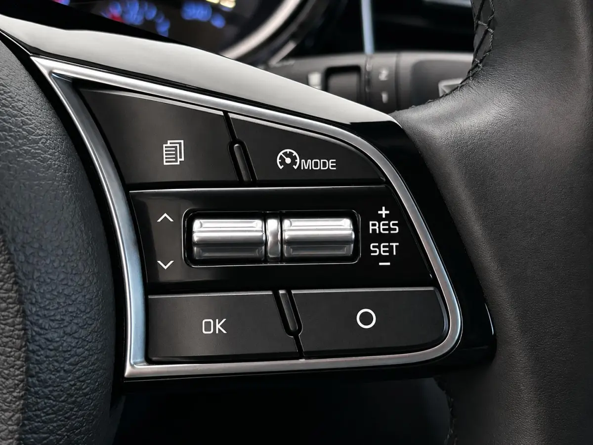 1.0 T-GDi DynamicLine Navigatie Apple Carplay Android Auto Camera Parkeersensoren achter Cruise Control Half leder Full Led Climate Control Lichtmetalen velgen
