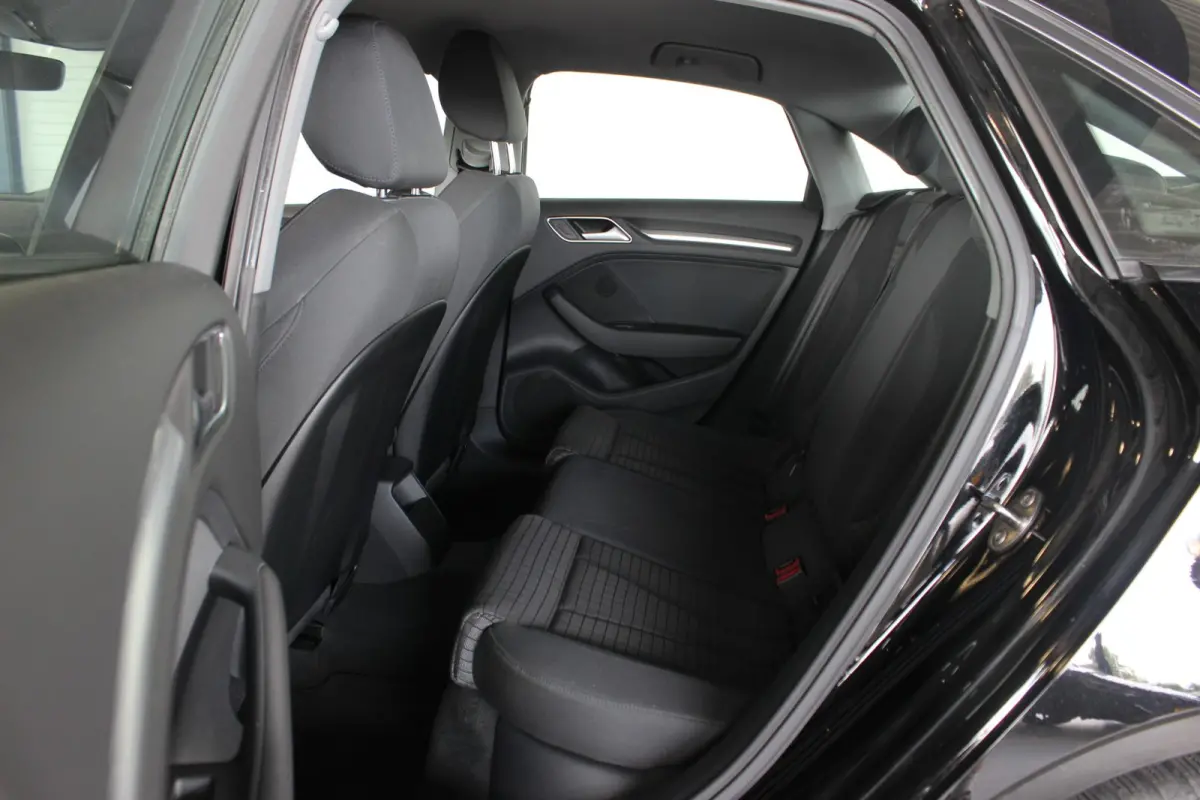 35 TFSI CoD Sport Lease Edition Full LED | Cruise | Navi | Bluetooth | Sportstoelen | Airco | 17" LMV | PDC