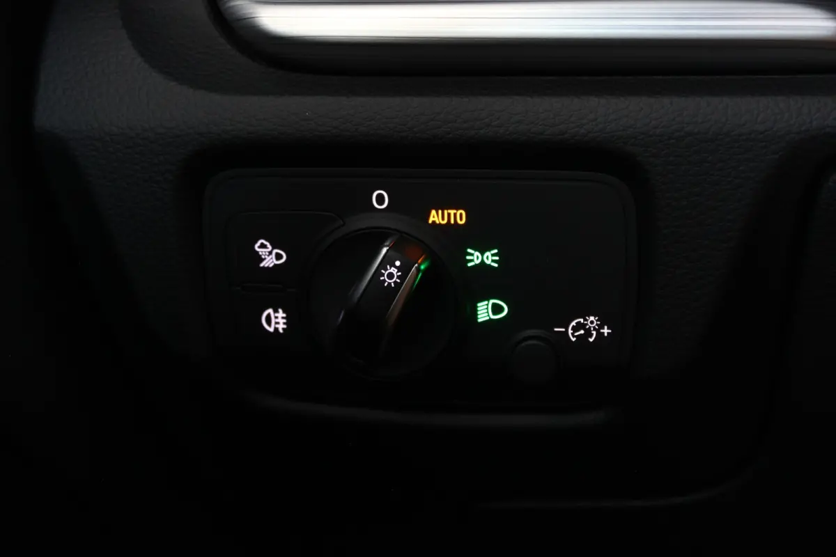 35 TFSI CoD Sport Lease Edition Full LED | Cruise | Navi | Bluetooth | Sportstoelen | Airco | 17" LMV | PDC