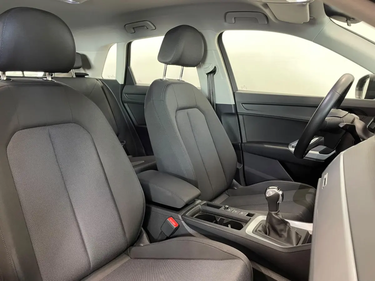 45 TFSI e S-tronic Navigatie Apple Carplay Android Auto Parkeersensoren Cruise Control Elektrische achterklep Virtual Cockpit Climate Control Lichtmetalen velgen