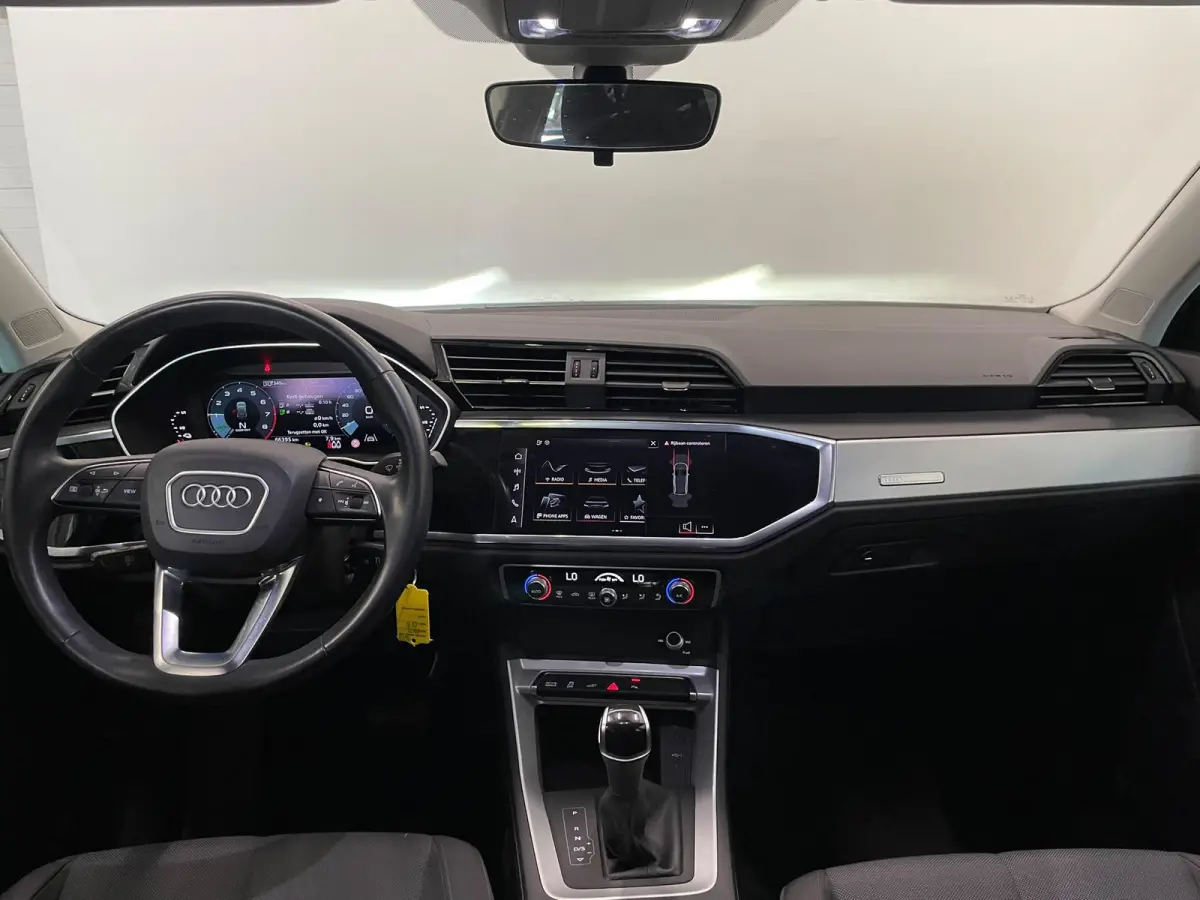 45 TFSI e S-tronic Navigatie Apple Carplay Android Auto Parkeersensoren Cruise Control Elektrische achterklep Virtual Cockpit Climate Control Lichtmetalen velgen