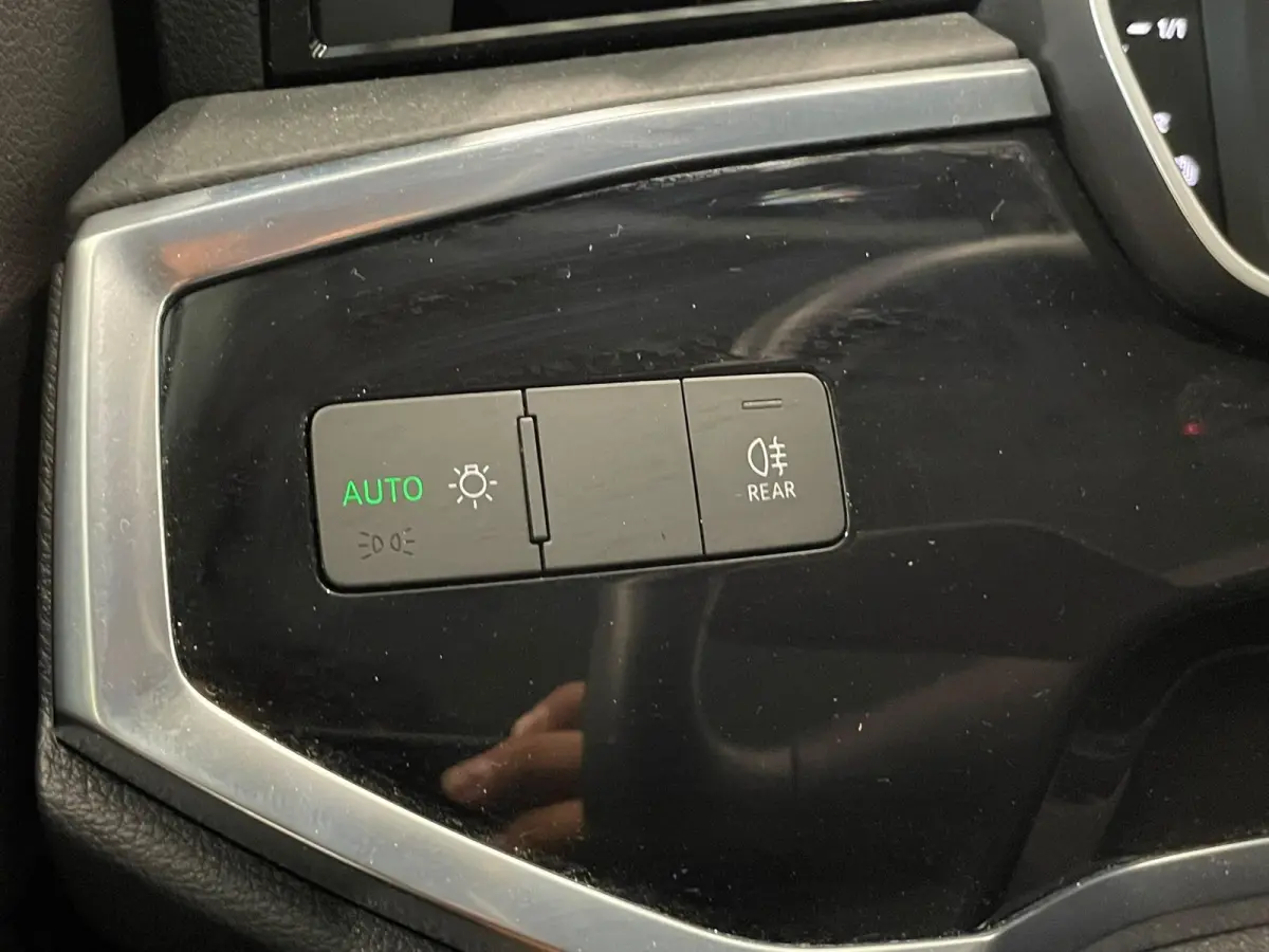 45 TFSI e S-tronic Navigatie Apple Carplay Android Auto Parkeersensoren Cruise Control Elektrische achterklep Virtual Cockpit Climate Control Lichtmetalen velgen