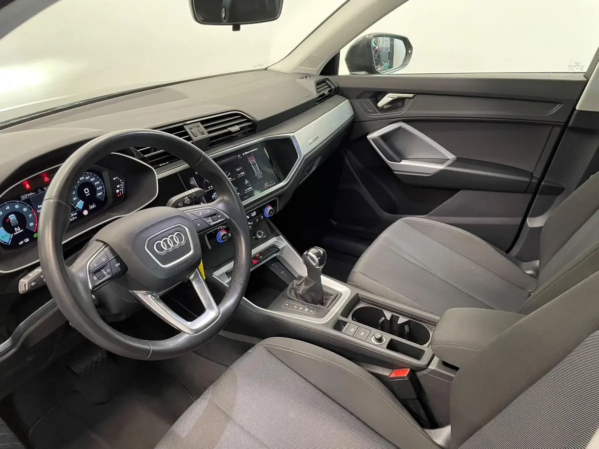 45 TFSI e S-tronic Navigatie Apple Carplay Android Auto Parkeersensoren Cruise Control Elektrische achterklep Virtual Cockpit Climate Control Lichtmetalen velgen