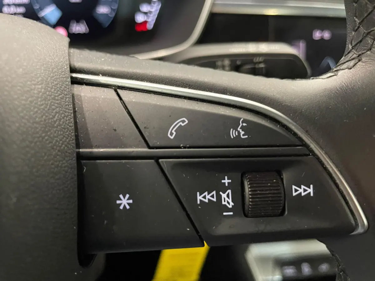 45 TFSI e S-tronic Navigatie Apple Carplay Android Auto Parkeersensoren Cruise Control Elektrische achterklep Virtual Cockpit Climate Control Lichtmetalen velgen