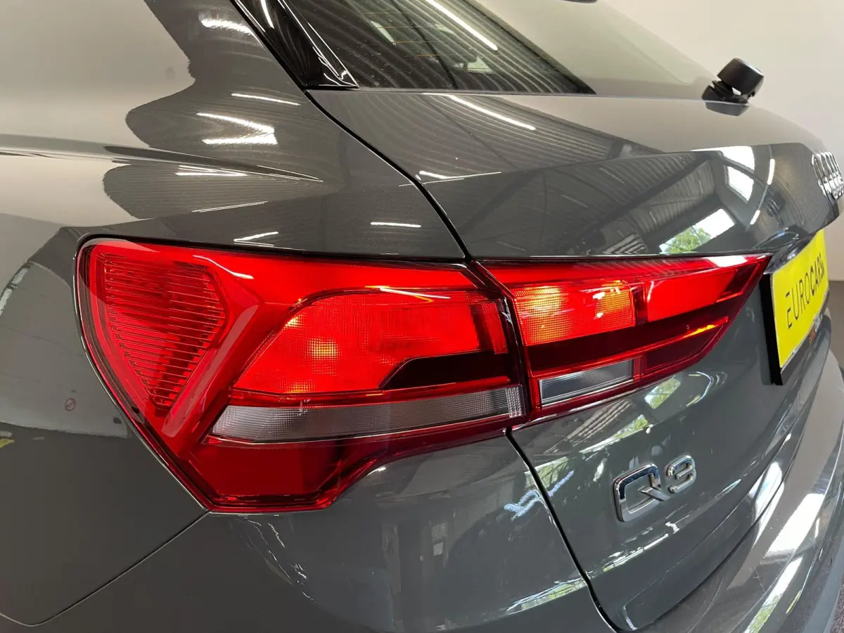 45 TFSI e S-tronic Navigatie Apple Carplay Android Auto Parkeersensoren Cruise Control Elektrische achterklep Virtual Cockpit Climate Control Lichtmetalen velgen