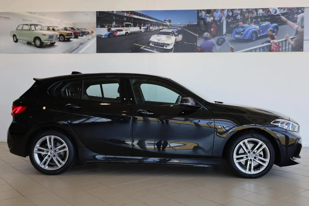 5-deurs 118i | M Sportpakket | Parkeersensoren | Cruise Control | Keyless