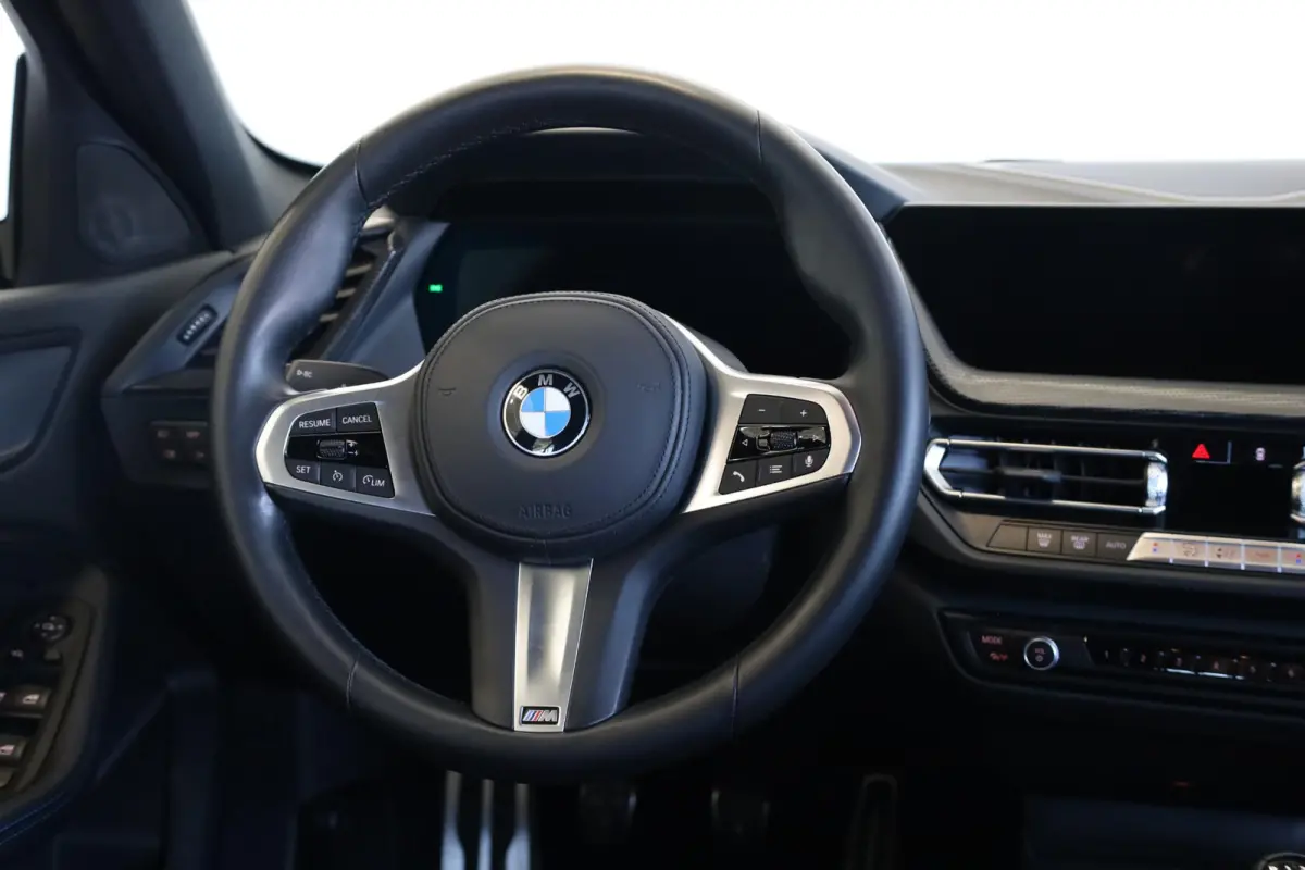 5-deurs 118i | M Sportpakket | Parkeersensoren | Cruise Control | Keyless