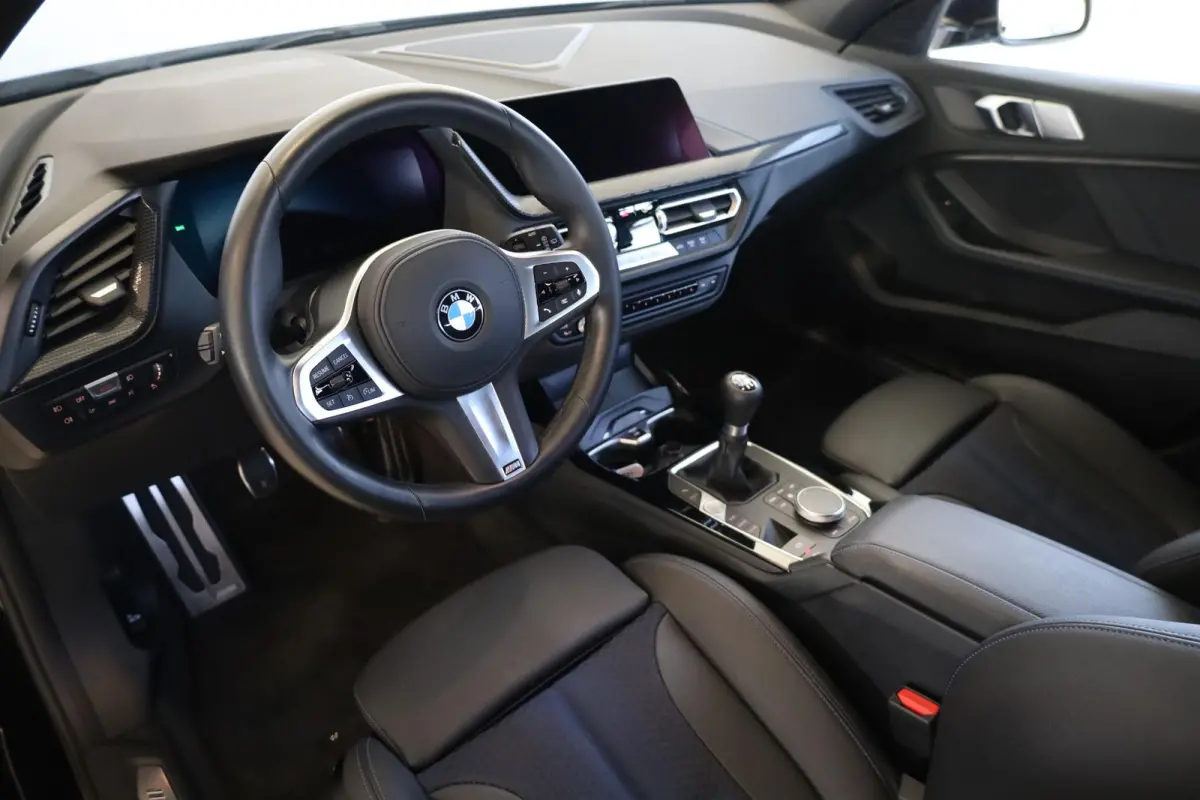 5-deurs 118i | M Sportpakket | Parkeersensoren | Cruise Control | Keyless