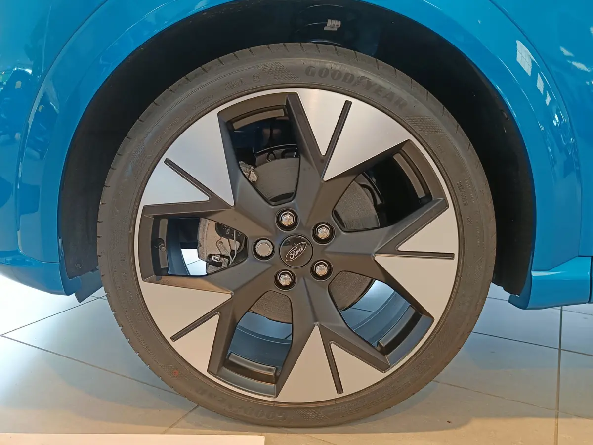 Premium 44 kWh | Achteruitrijcamera | Apple Carplay/Android Auto|telefoonintegratie premium | Buitenspiegels elektrisch verstel- en verwarmbaar