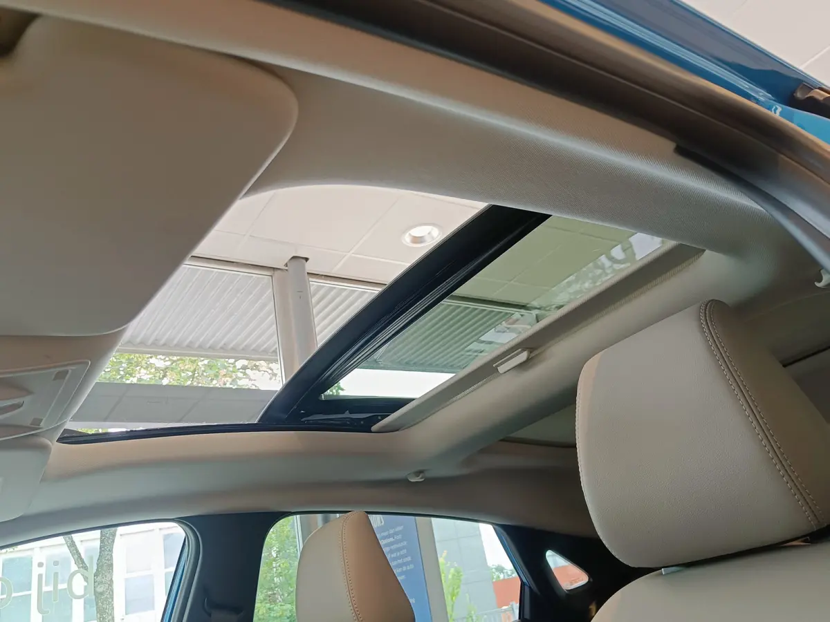 Premium 44 kWh | Achteruitrijcamera | Apple Carplay/Android Auto|telefoonintegratie premium | Buitenspiegels elektrisch verstel- en verwarmbaar