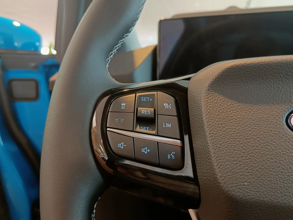 Premium 44 kWh | Achteruitrijcamera | Apple Carplay/Android Auto|telefoonintegratie premium | Buitenspiegels elektrisch verstel- en verwarmbaar