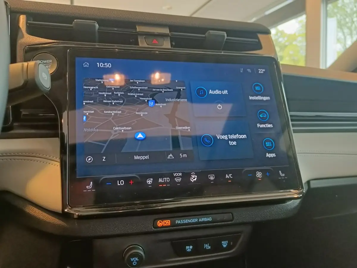 Premium 44 kWh | Achteruitrijcamera | Apple Carplay/Android Auto|telefoonintegratie premium | Buitenspiegels elektrisch verstel- en verwarmbaar