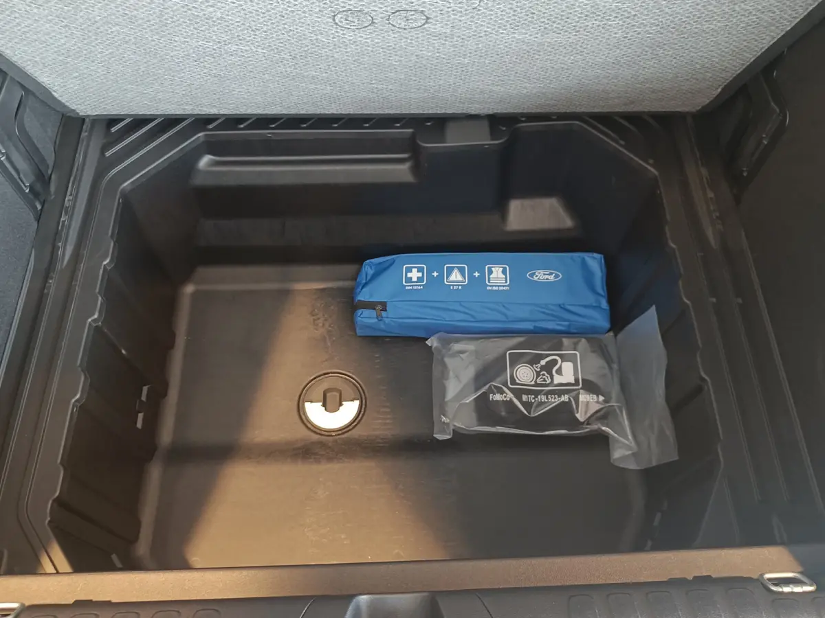 Premium 44 kWh | Achteruitrijcamera | Apple Carplay/Android Auto|telefoonintegratie premium | Buitenspiegels elektrisch verstel- en verwarmbaar