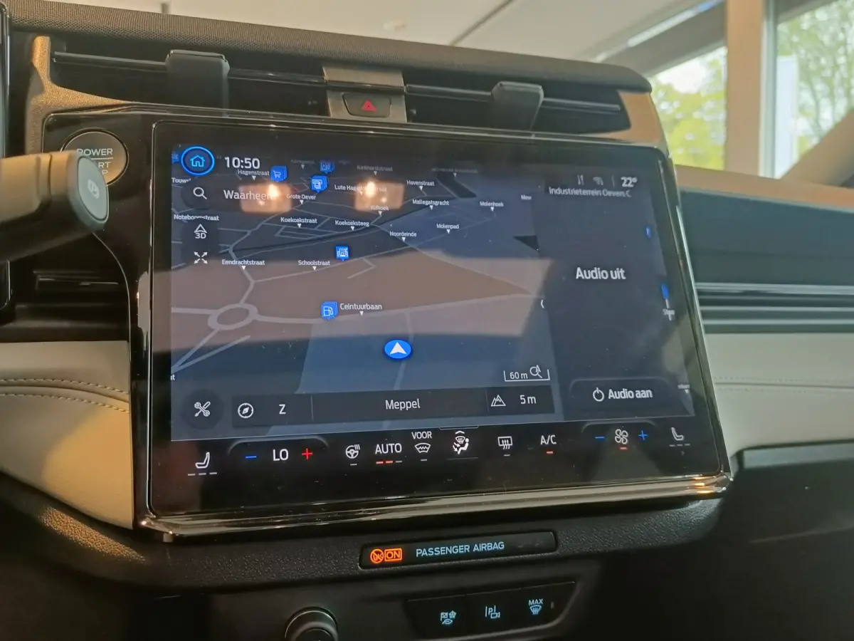 Premium 44 kWh | Achteruitrijcamera | Apple Carplay/Android Auto|telefoonintegratie premium | Buitenspiegels elektrisch verstel- en verwarmbaar