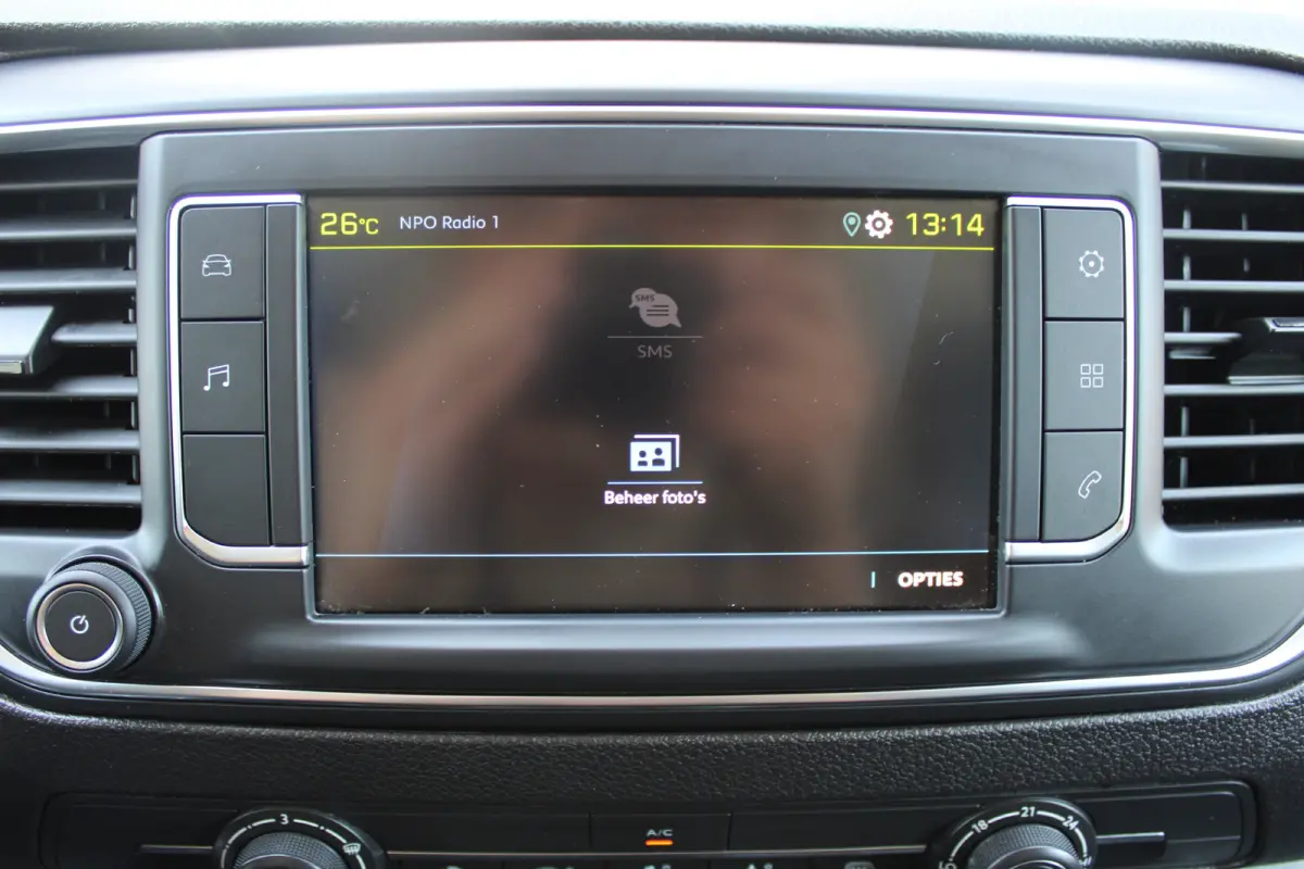 L2 75 kWh | CAMERA | BETIMMERING | SIDE + BACK BARS | APPLE CARPLAY/ANDROID AUTO |