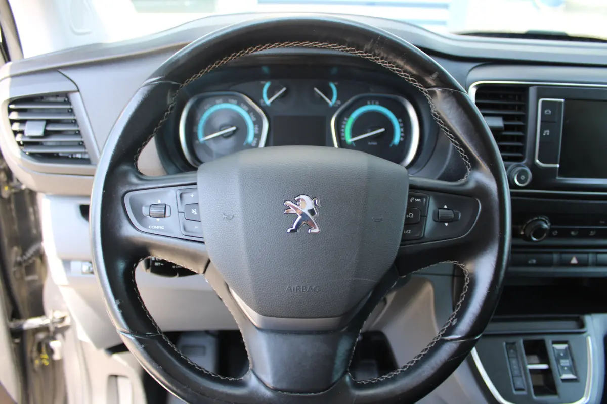 L2 75 kWh | CAMERA | BETIMMERING | SIDE + BACK BARS | APPLE CARPLAY/ANDROID AUTO |