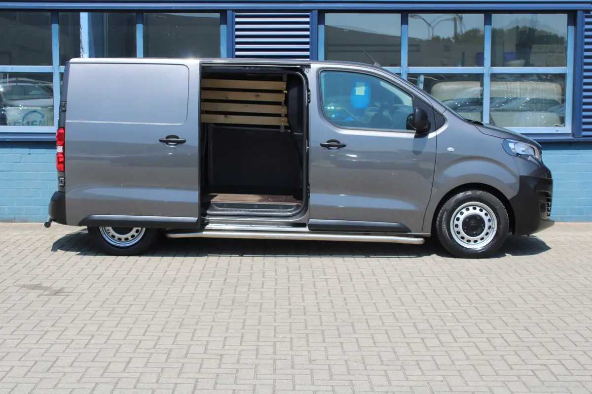 L2 75 kWh | CAMERA | BETIMMERING | SIDE + BACK BARS | APPLE CARPLAY/ANDROID AUTO |