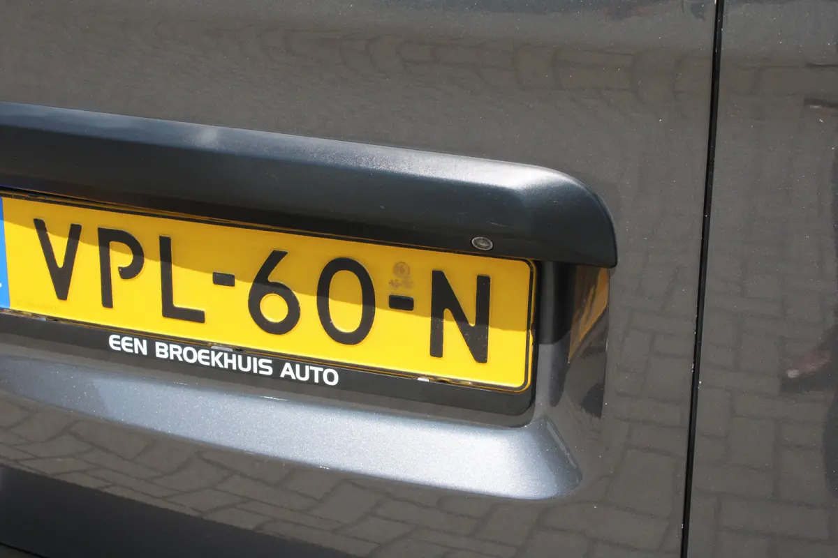 L2 75 kWh | CAMERA | BETIMMERING | SIDE + BACK BARS | APPLE CARPLAY/ANDROID AUTO |
