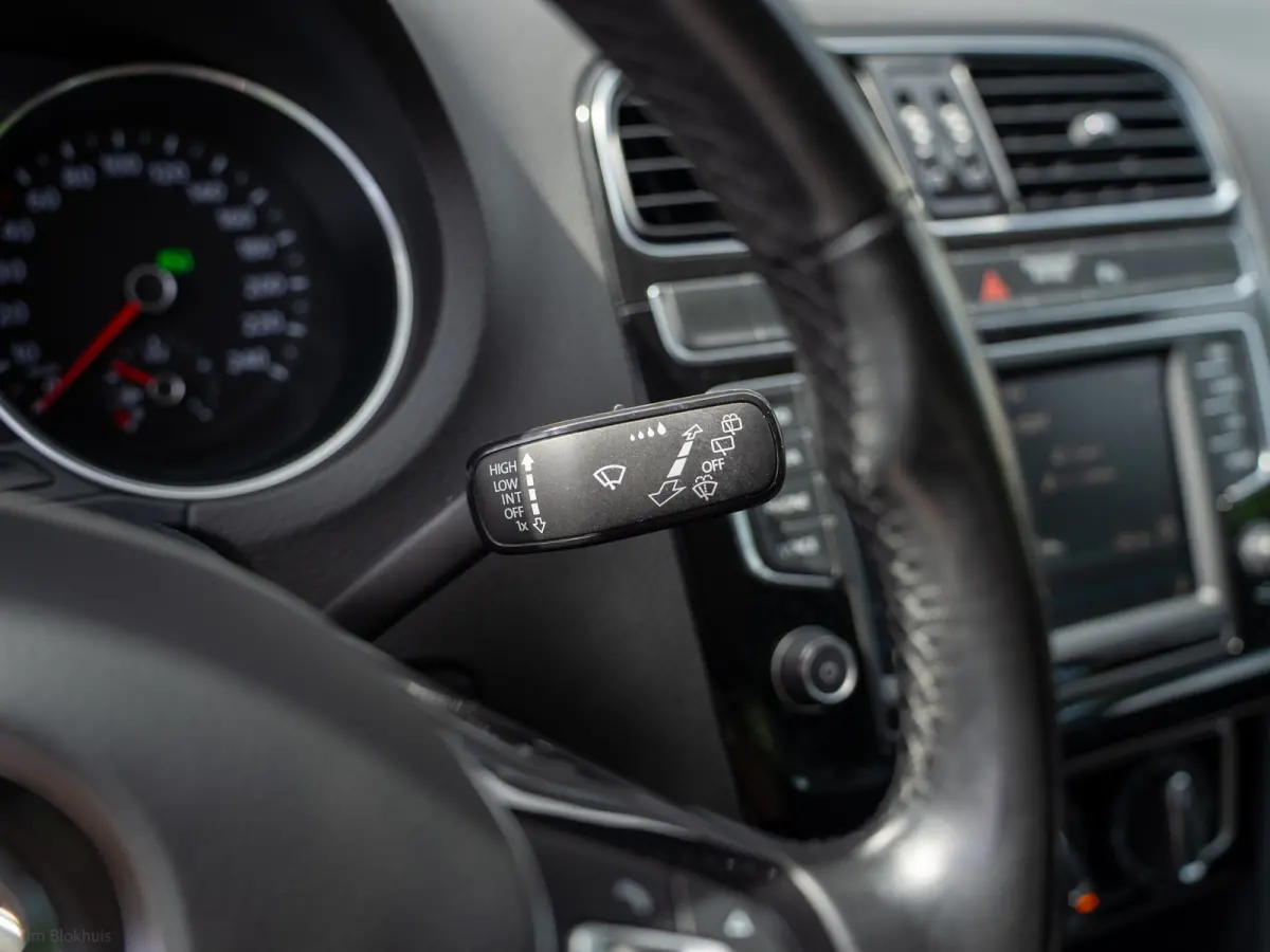 1.2 TSI Comfortline Business R AUTOMAAT I 2de eig. I R-line I Navi I Carplay I PDC I Cruise I NL-auto I 17" I Trekhaak I