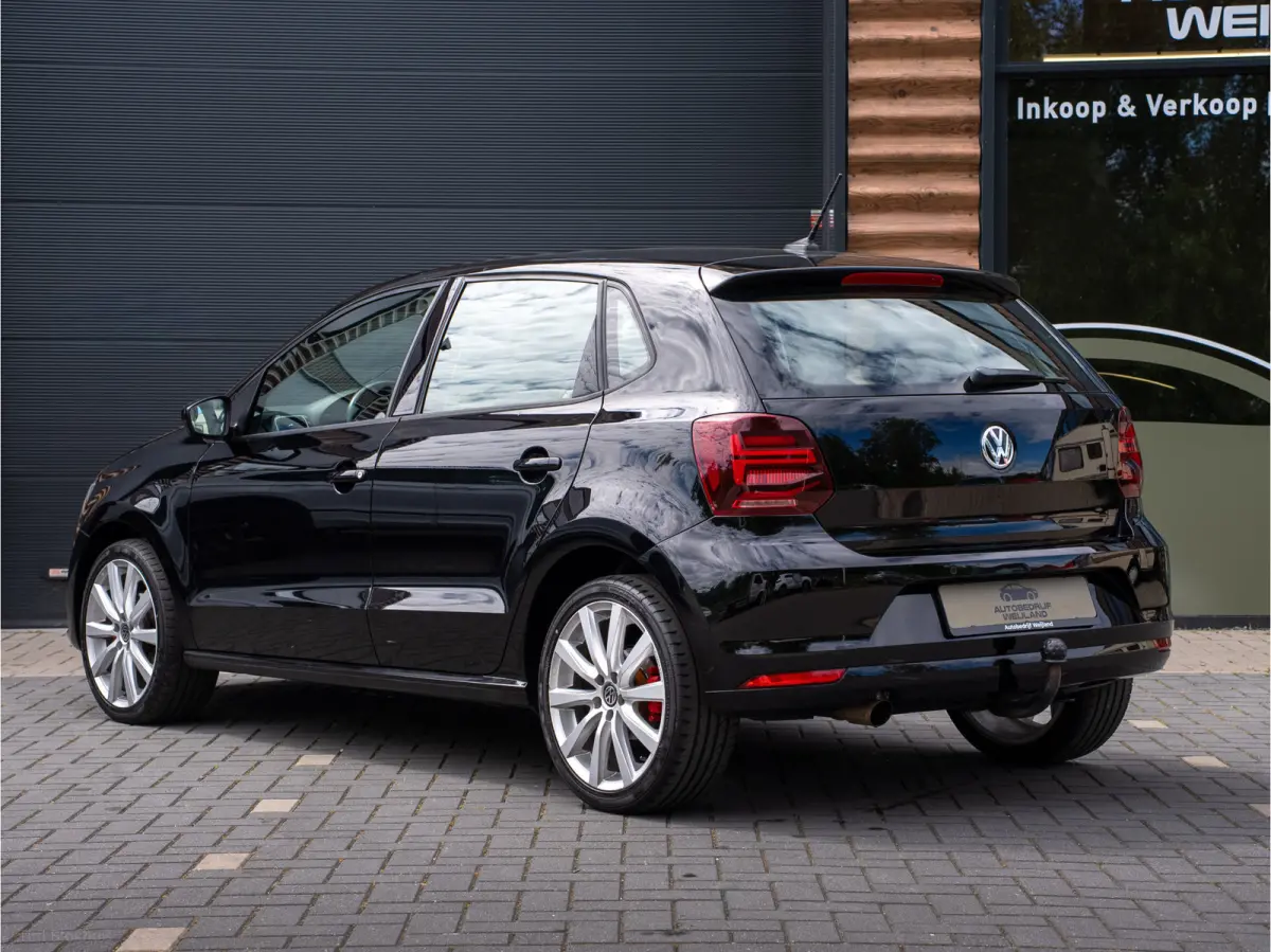 1.2 TSI Comfortline Business R AUTOMAAT I 2de eig. I R-line I Navi I Carplay I PDC I Cruise I NL-auto I 17" I Trekhaak I
