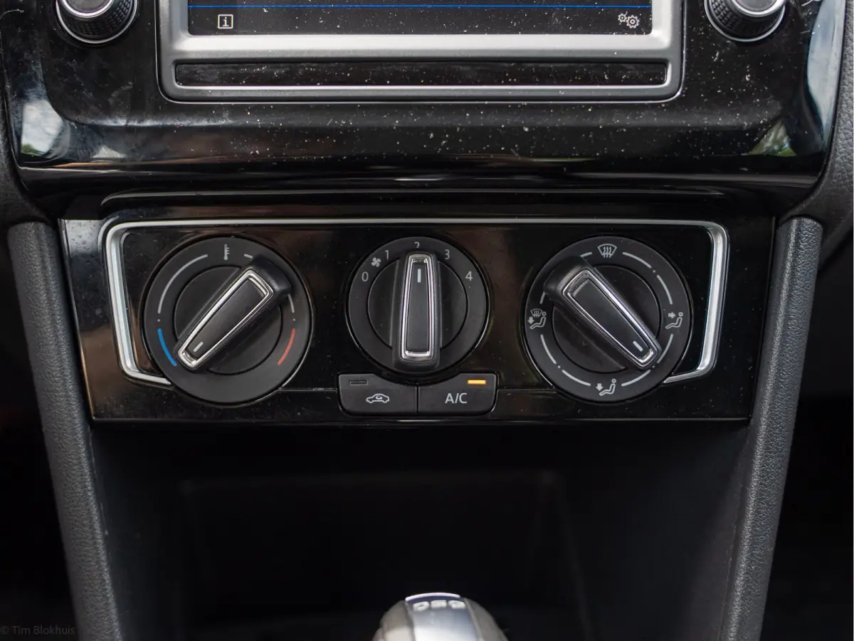 1.2 TSI Comfortline Business R AUTOMAAT I 2de eig. I R-line I Navi I Carplay I PDC I Cruise I NL-auto I 17" I Trekhaak I
