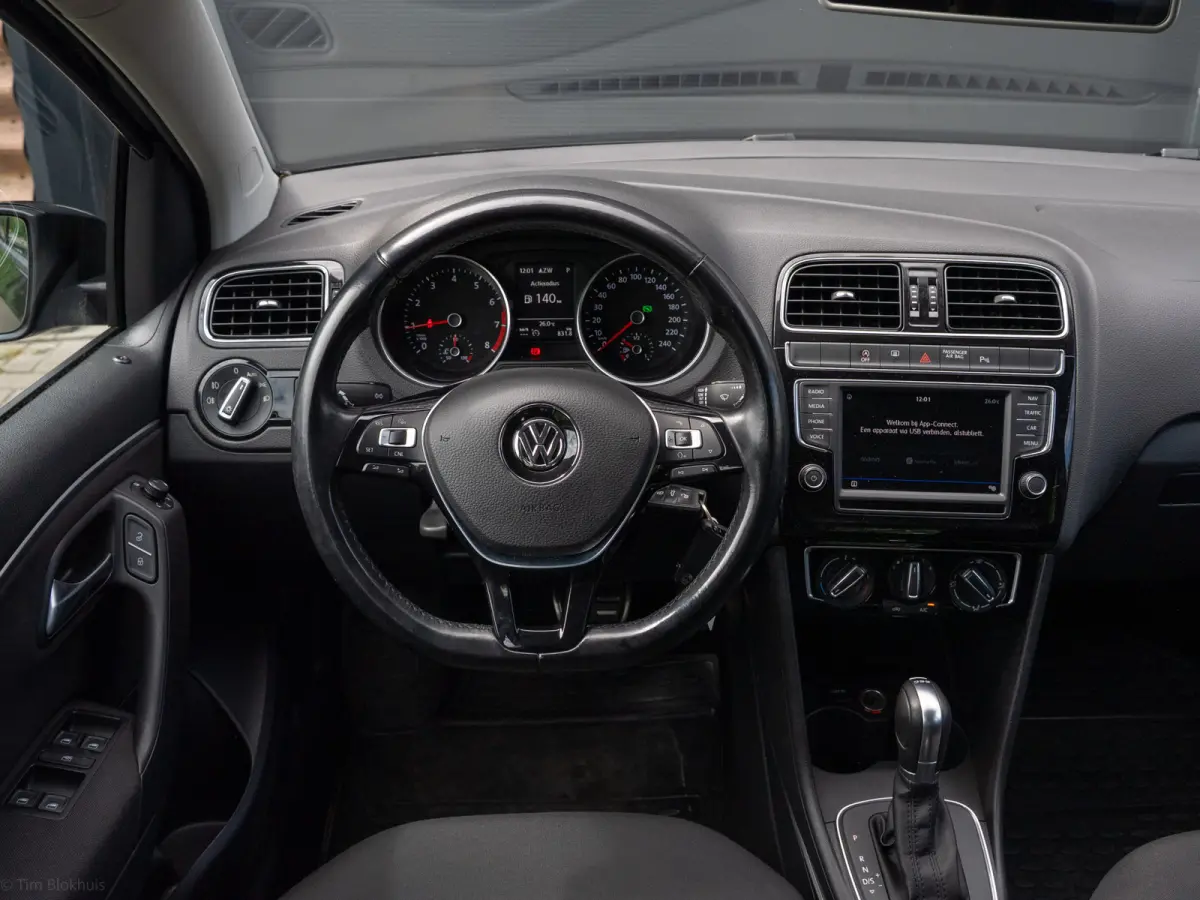 1.2 TSI Comfortline Business R AUTOMAAT I 2de eig. I R-line I Navi I Carplay I PDC I Cruise I NL-auto I 17" I Trekhaak I