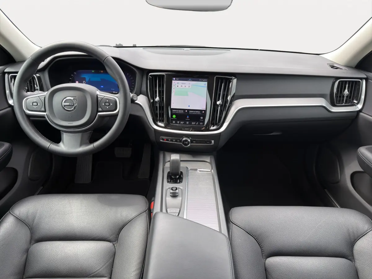 2.0 B3 Essential Leder interieur | Parkeercamera | Comfortstoelen | Rijstrooksensor met correctie |